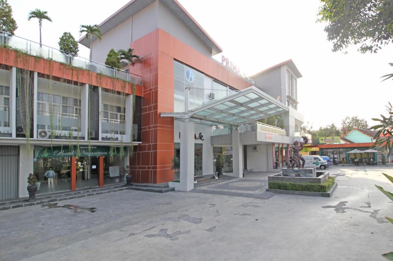 Reddoorz Premium Near Sleman City Hall Yogyakarta Exterior foto