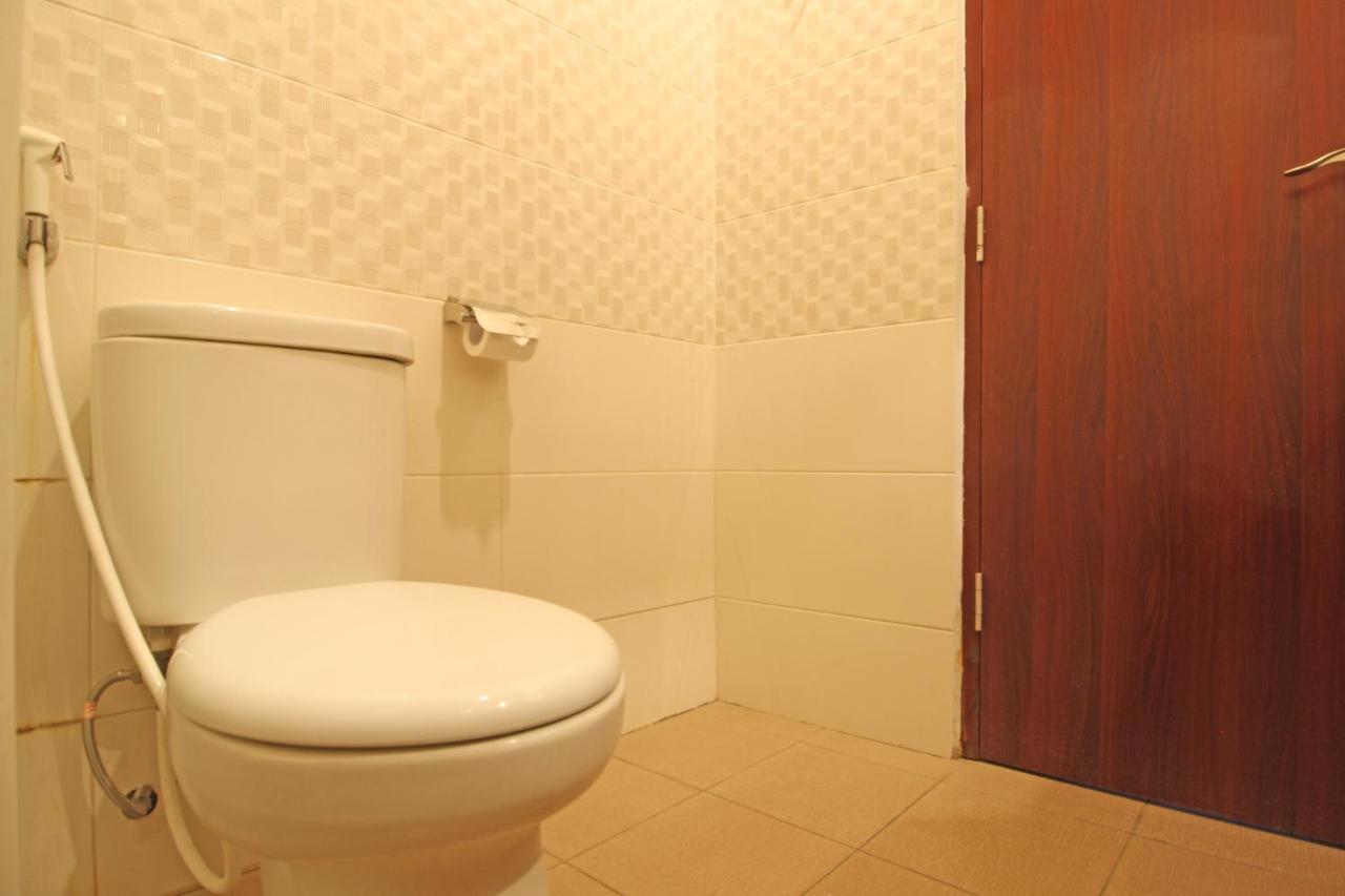 Reddoorz Premium Near Sleman City Hall Yogyakarta Exterior foto